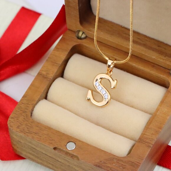 "Rose Gold Letter S Pendant with Sparkling Crystals – Elegant Finish, XPPT1368 - Picture 6 of 13